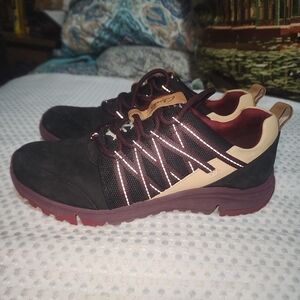 CLARKS EUC WOMEN'S SZ 7.5M TRIGENIC SUEDE LACE UP SNEAKER SHOES